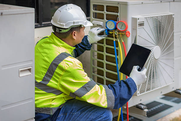 Professional Ac Installation technician working in Plymouth, OH